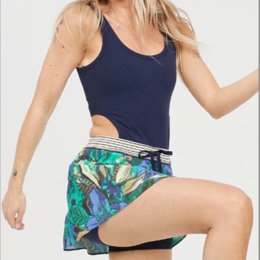 Aerie Cutout Romper Workout Dress Tropical Tennis Preppy Summer Vacation Small